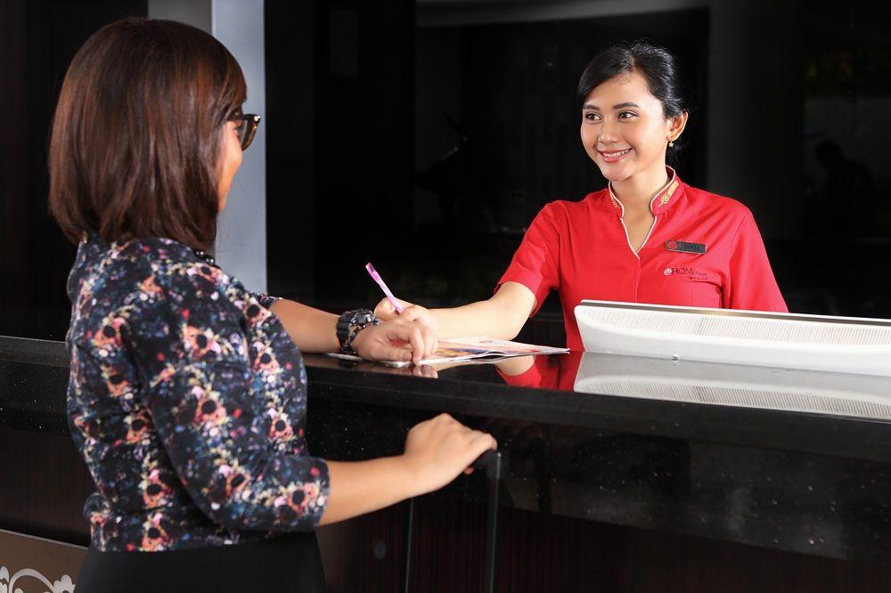 Luxury Malioboro Hotel Yogyakarta Exterior foto
