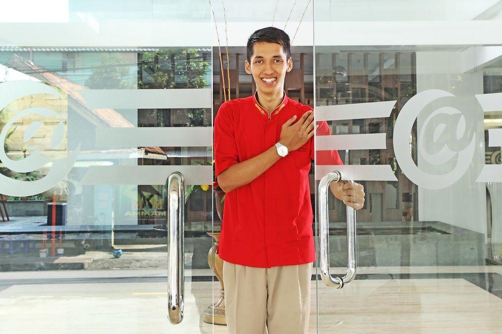 Luxury Malioboro Hotel Yogyakarta Exterior foto