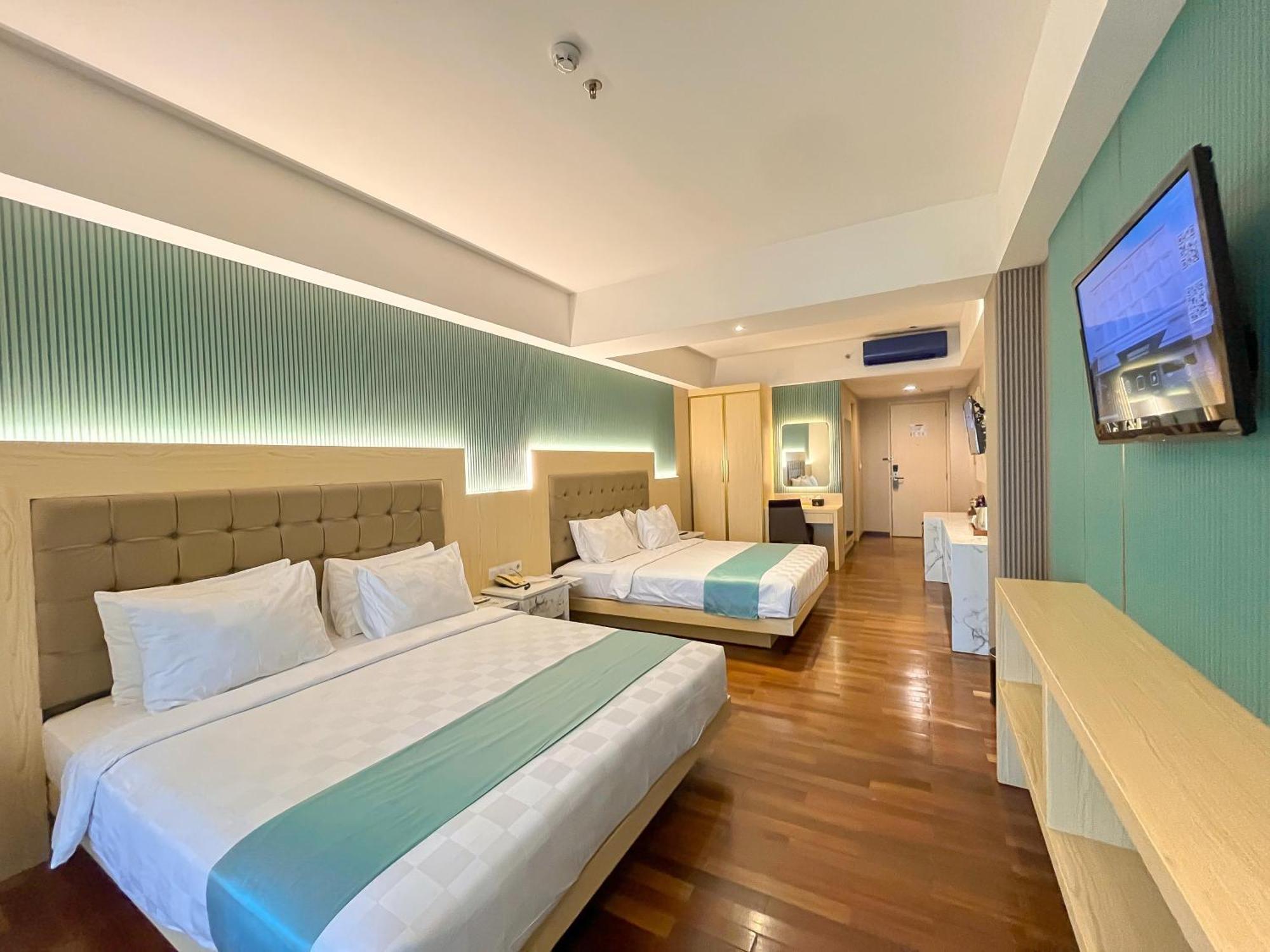 Luxury Malioboro Hotel Yogyakarta Exterior foto
