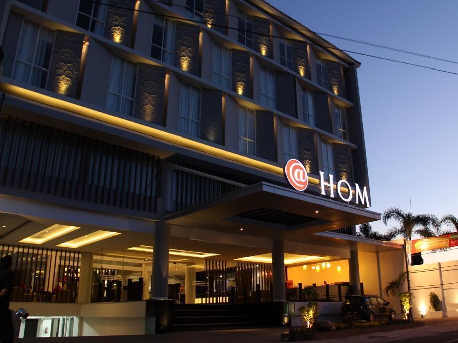Luxury Malioboro Hotel Yogyakarta Exterior foto