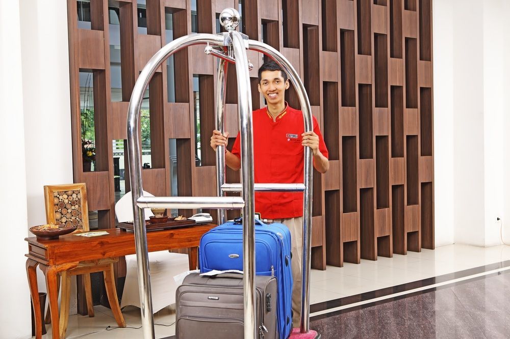 Luxury Malioboro Hotel Yogyakarta Exterior foto